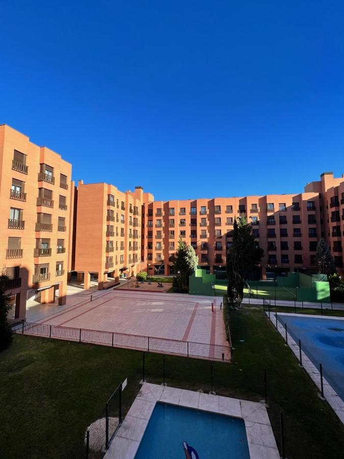 Samaniego Suite, Airport, Ifema Turistico Madrid Kültér fotó
