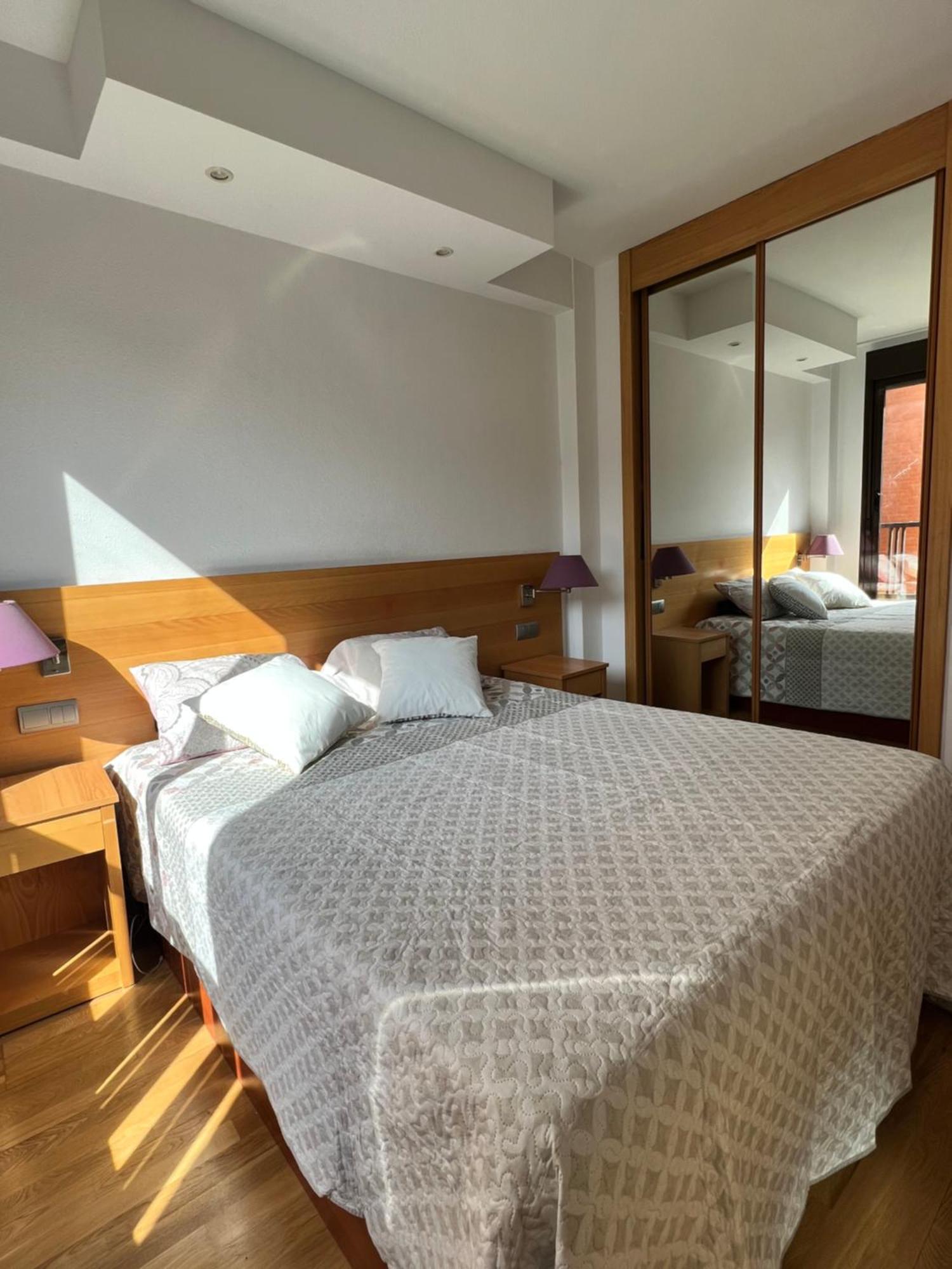 Samaniego Suite, Airport, Ifema Turistico Madrid Kültér fotó